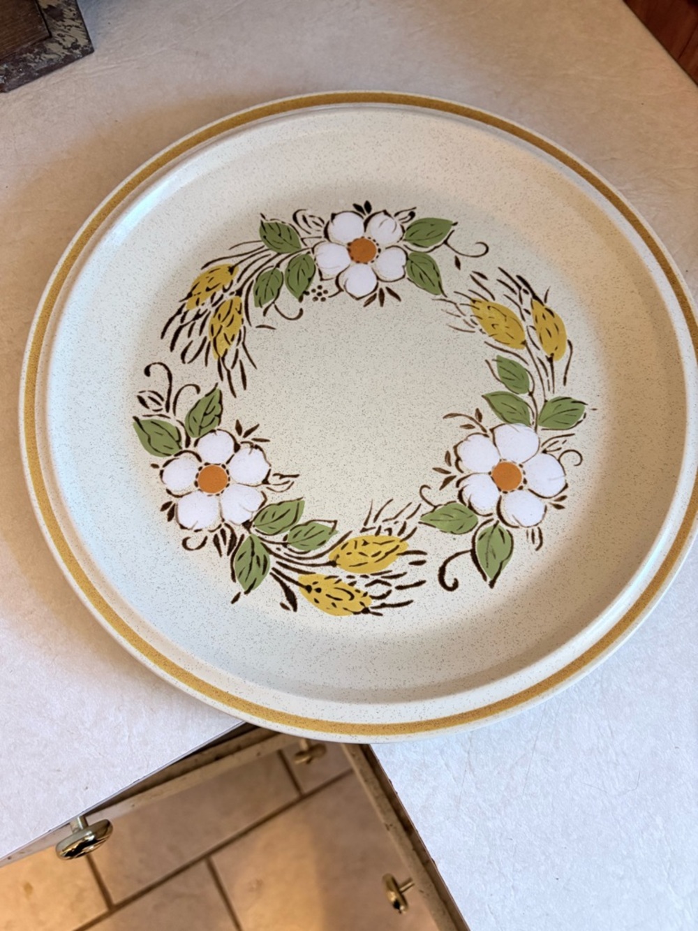 Country Floral Stoneware Dinner Plate in Cream and Yellow